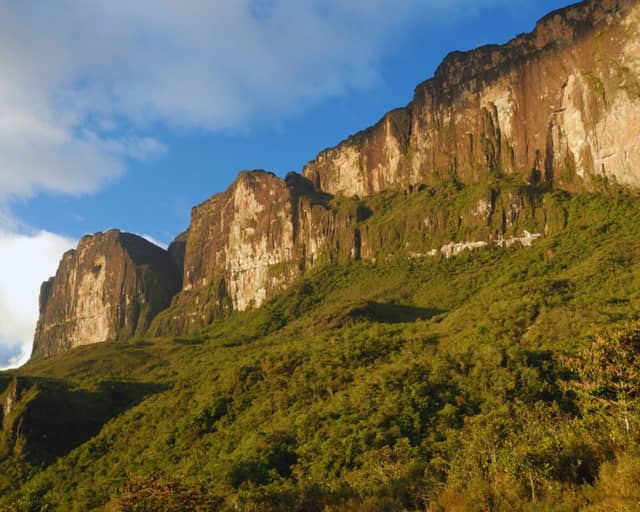 Do I need a Visa to visit Mount Roraima in Venezuela?