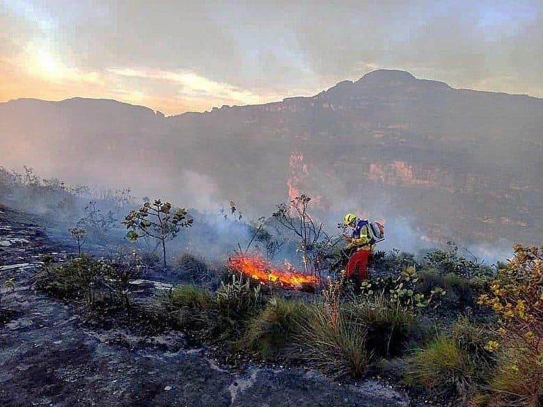 Die freiwillige Feuerwehr von Vale do Capão im Einsatz in der Chapada Diamantina
