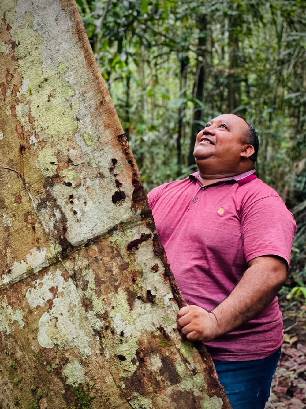 “L’Amazonie que nous voulons est une Amazonie pleine de vie – et quand je parle de vie, je pense surtout aux vies humaines qui en font partie”, déclare Roberto Brito. Voyage durable : comment nous pouvons protéger la forêt amazonienne
