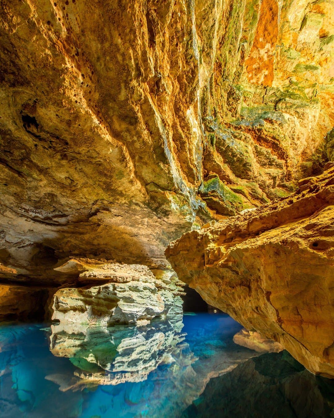 Turquoise silence beneath ancient stone — Chapada Diamantina's subterranean world at its most surreal. Photo 3