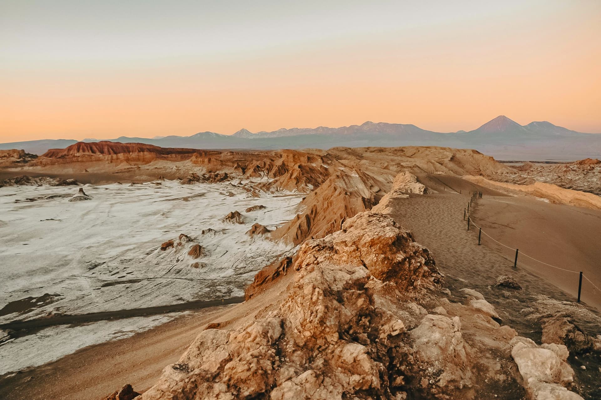 Acampar en el desierto de Atacama: expedición de 5 días lejos de las rutas turísticas Acampar en el desierto de Atacama: expedición de 5 días lejos de las rutas turísticas