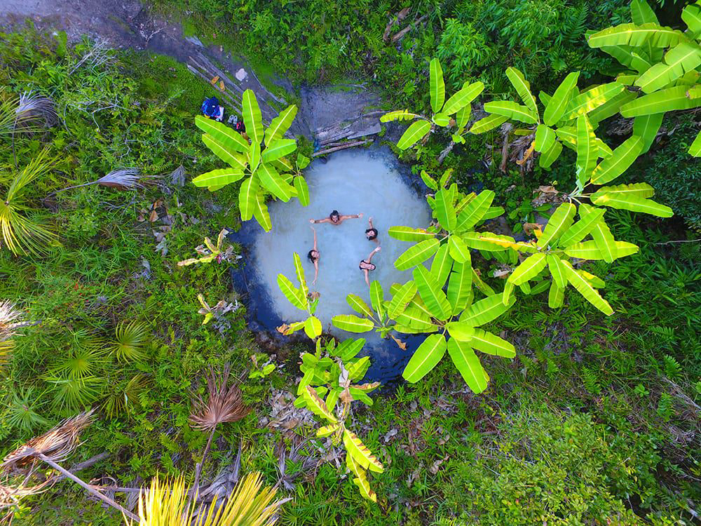 Jalapão Tocantins Brazilië Rondreis - vrienden zwemmen