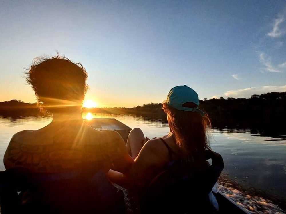 Amazon survival tour: speedboat